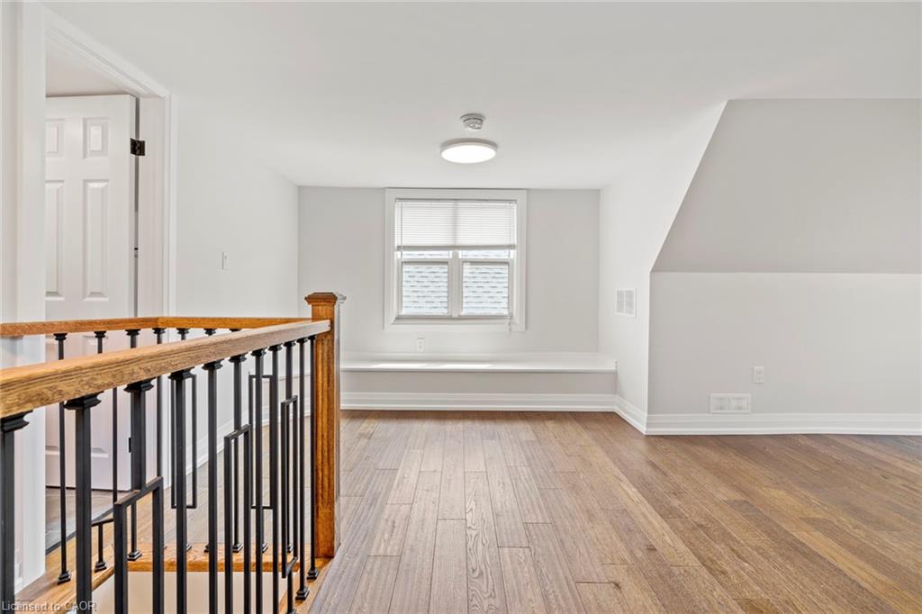 23 Somerset Avenue Property Photo 20