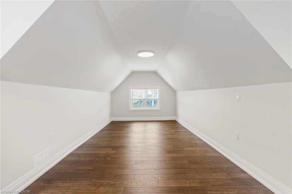 23 Somerset Avenue Property Photo 21