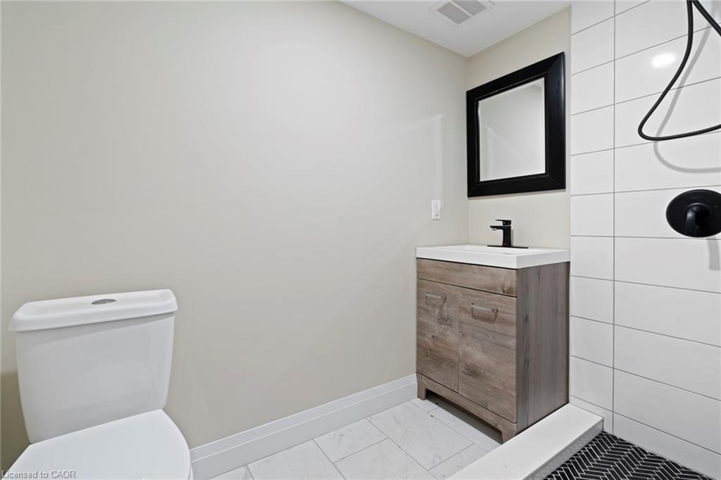 23 Somerset Avenue Property Photo 25