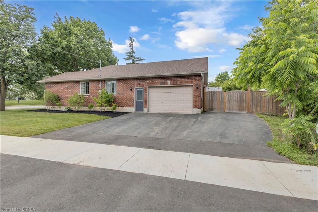 5 Walpole Drive Property Photo 31