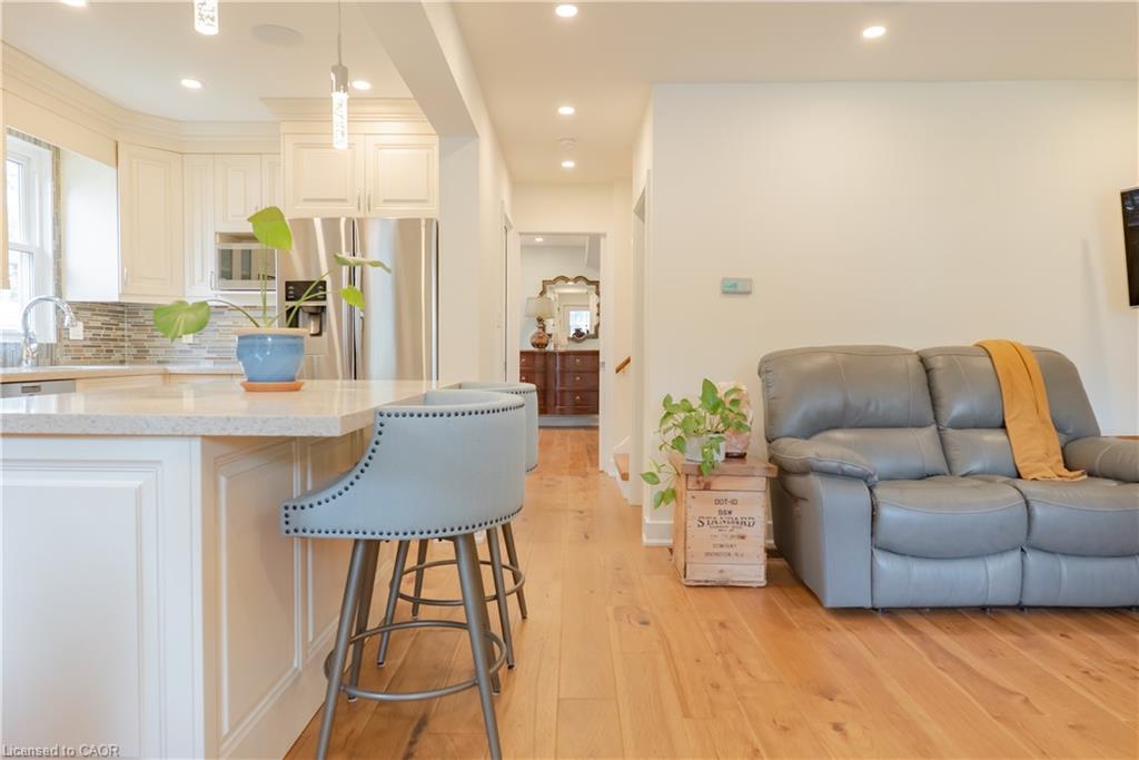 8 Cameron Avenue Property Photo 10