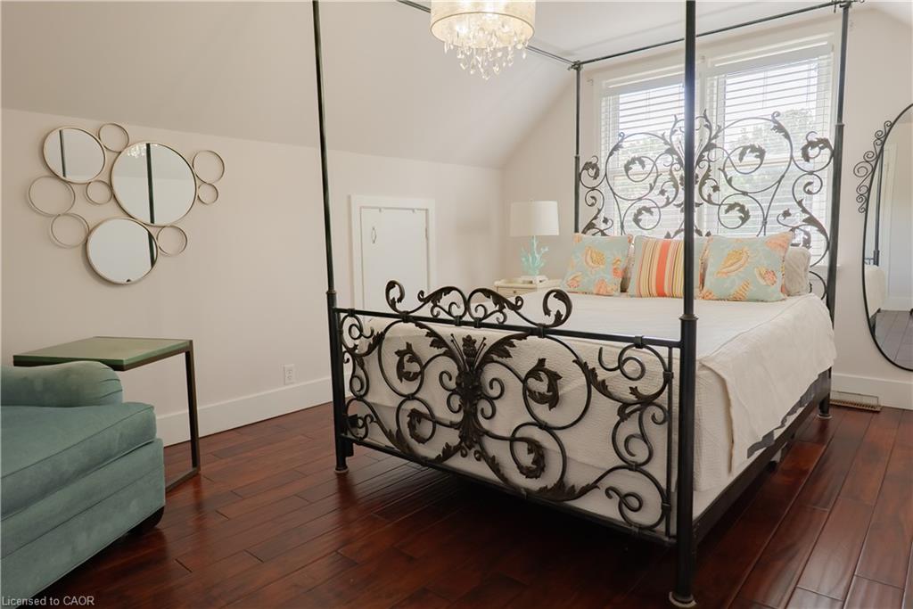 8 Cameron Avenue Property Photo 21