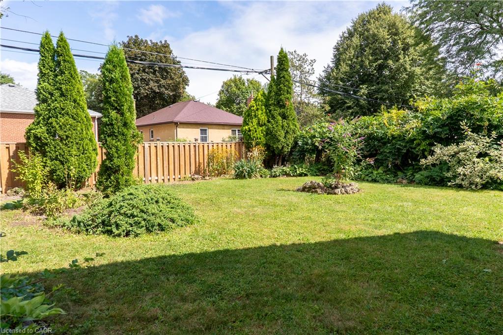 8 Cameron Avenue Property Photo 28