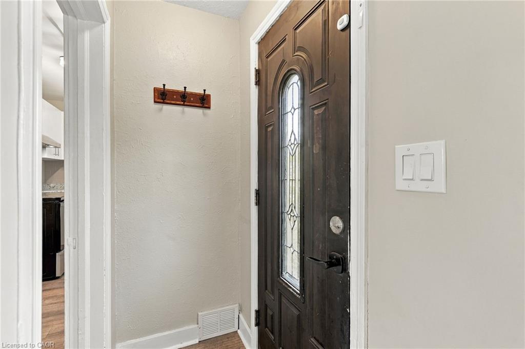 8541 Airport Road Property Photo 4