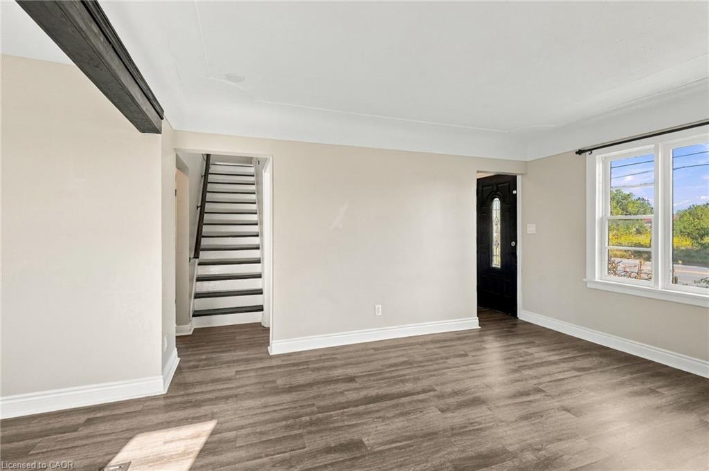 8541 Airport Road Property Photo 7
