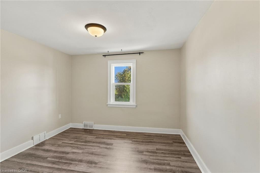 8541 Airport Road Property Photo 23