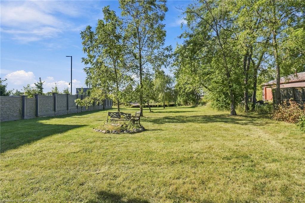 8541 Airport Road Property Photo 29