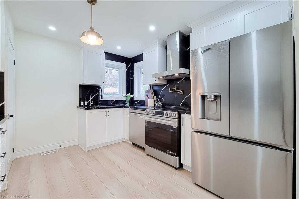 8 Albemarle Street Property Photo 14
