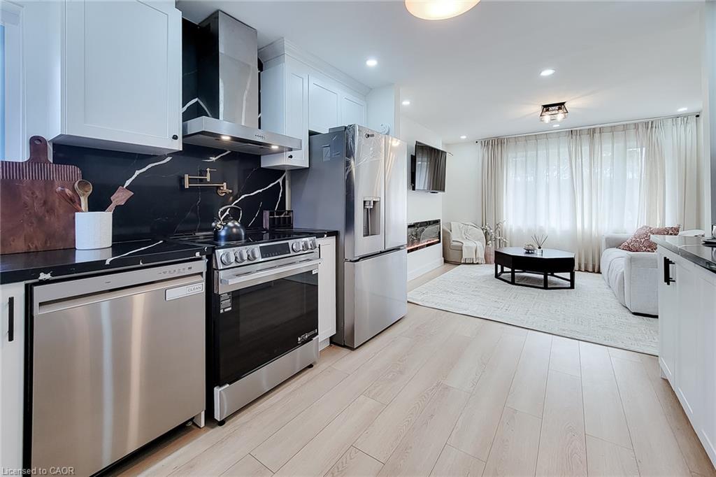 8 Albemarle Street Property Photo 17