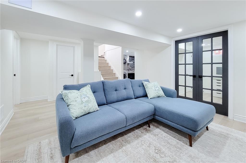 8 Albemarle Street Property Photo 28
