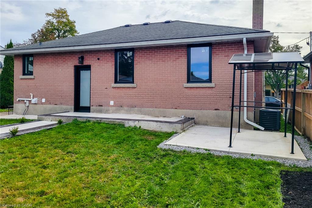 8 Albemarle Street Property Photo 37