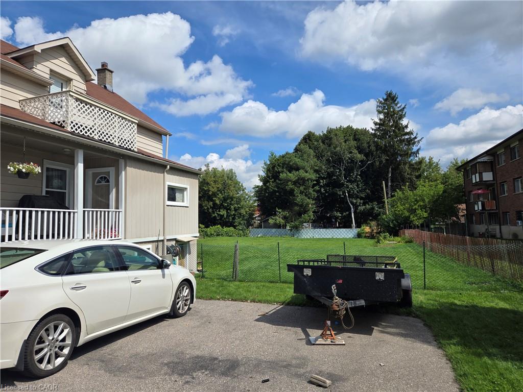 841 Duke Street Property Photo 3
