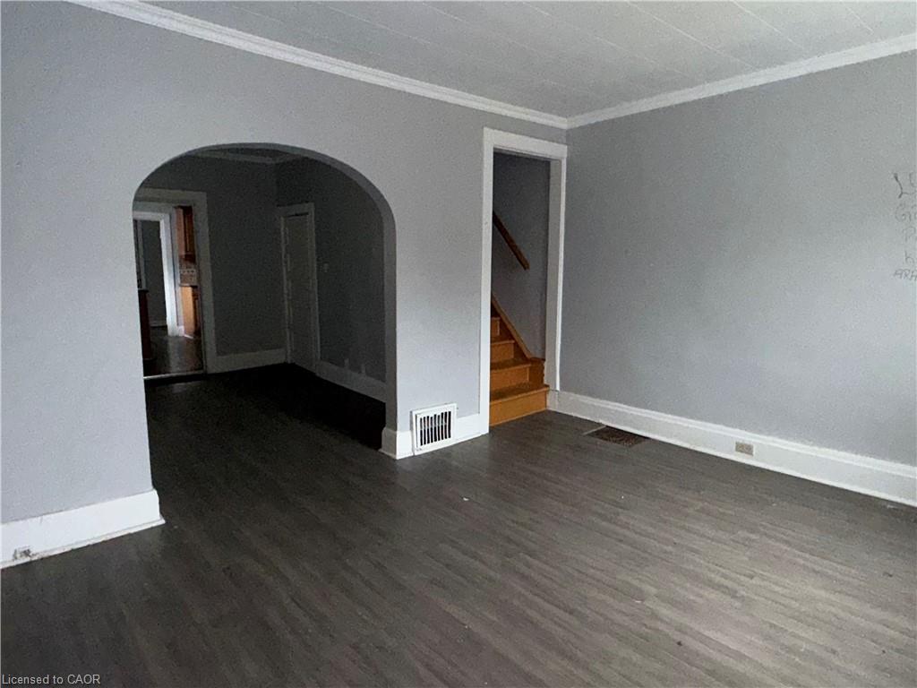 182 Woodward Avenue Property Photo 4