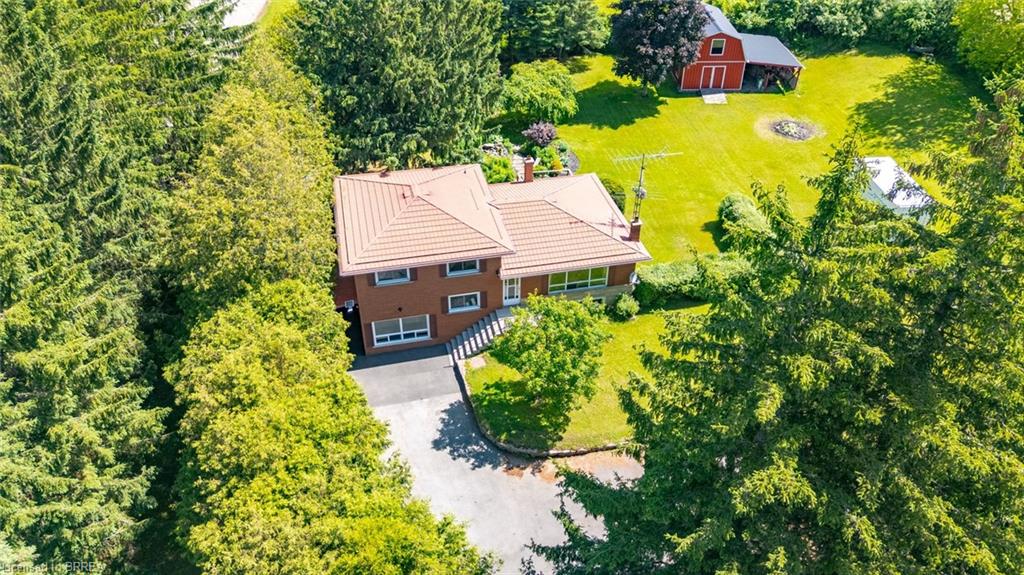 1598 Highway No 6 Property Photo 1