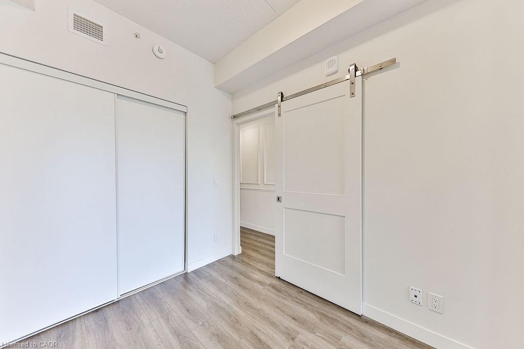 1806-15 Queen Street Property Photo 9