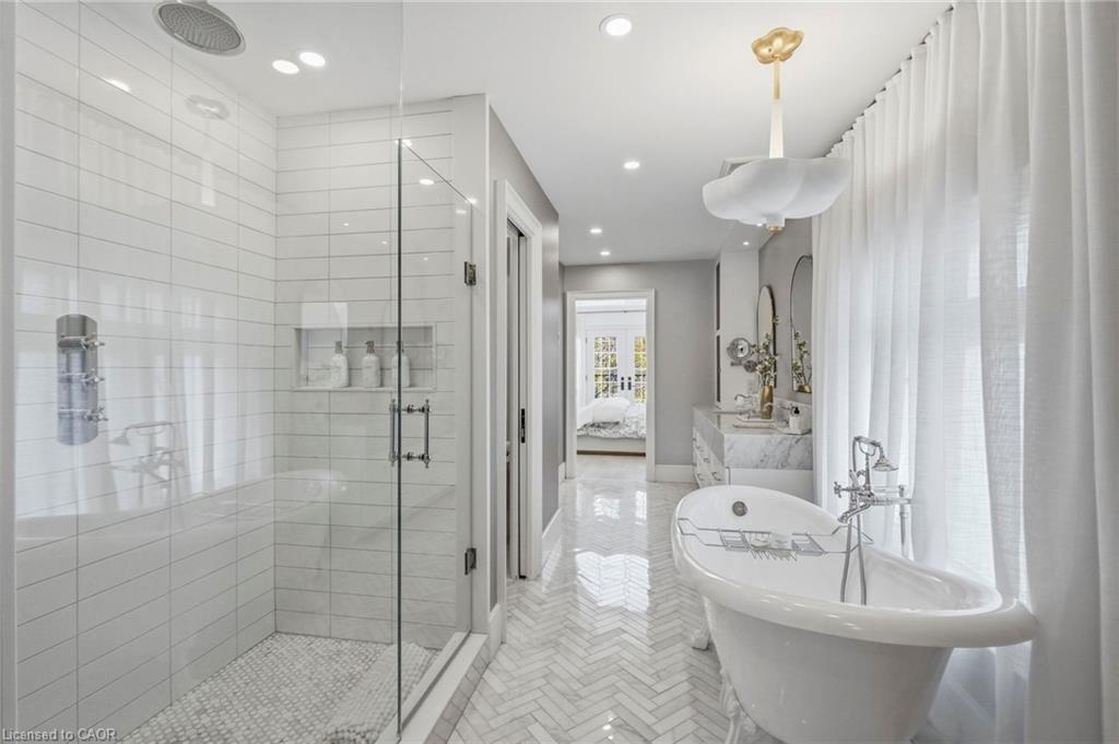 305 Randall Street Property Photo 18