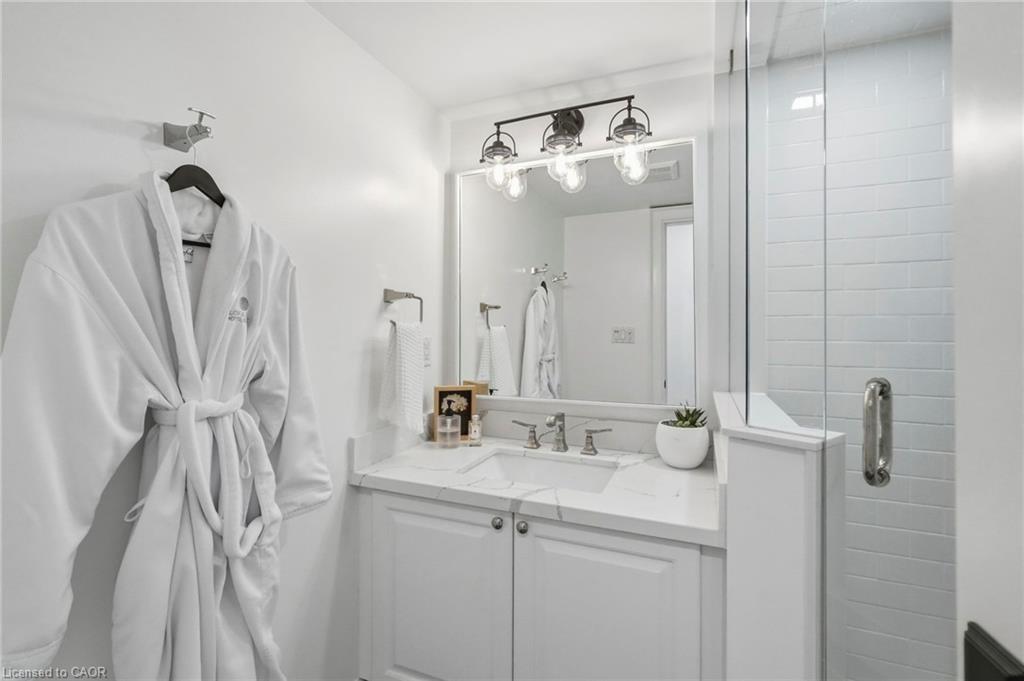 305 Randall Street Property Photo 27