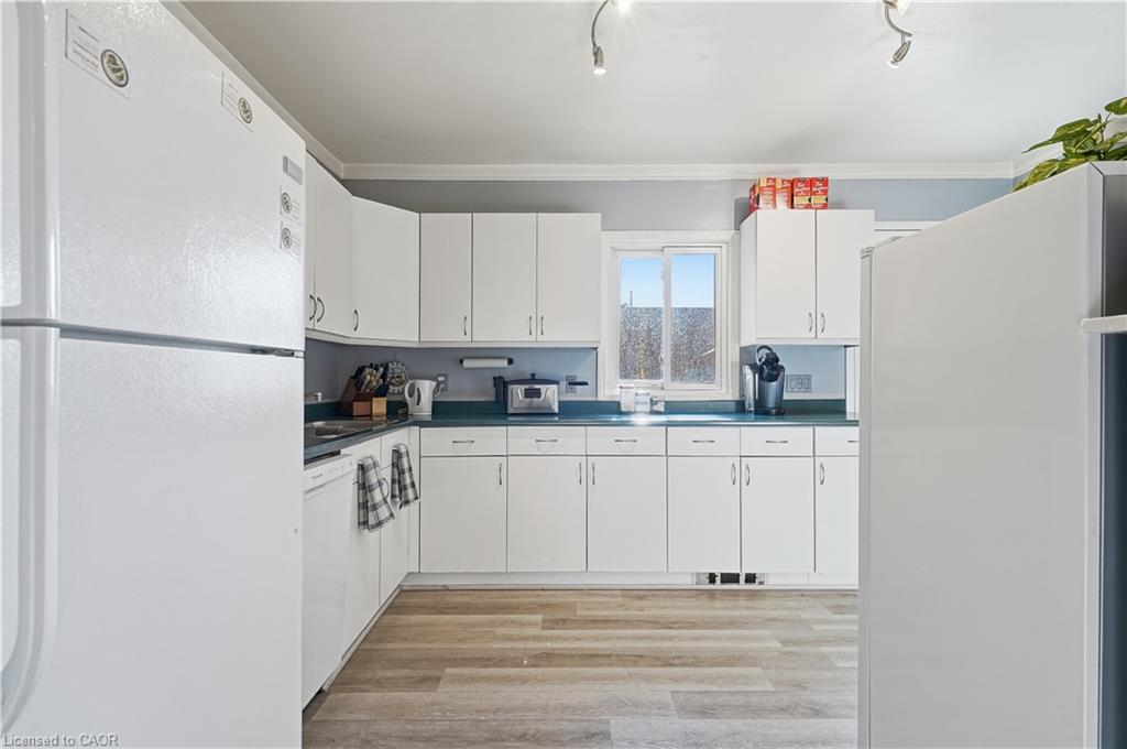 16 Albemarle Street Property Photo 17