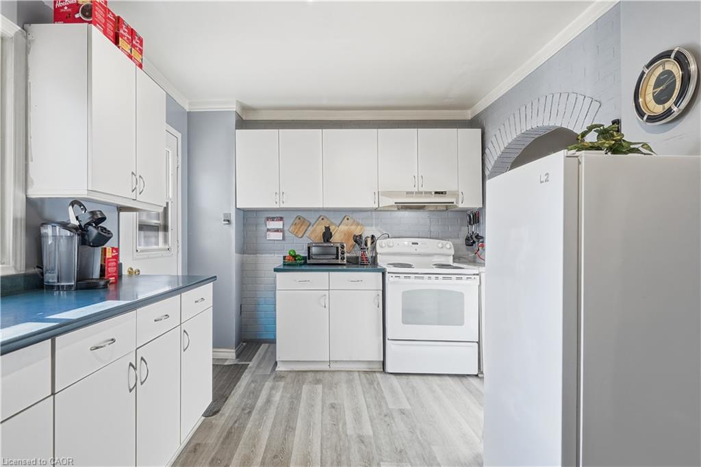 16 Albemarle Street Property Photo 18