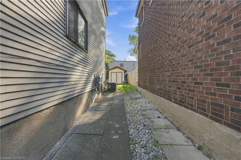 16 Albemarle Street Property Photo 45