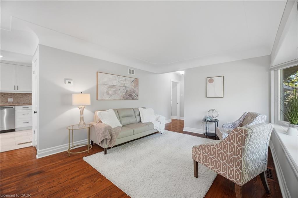 18 Delsey Street Property Photo 9