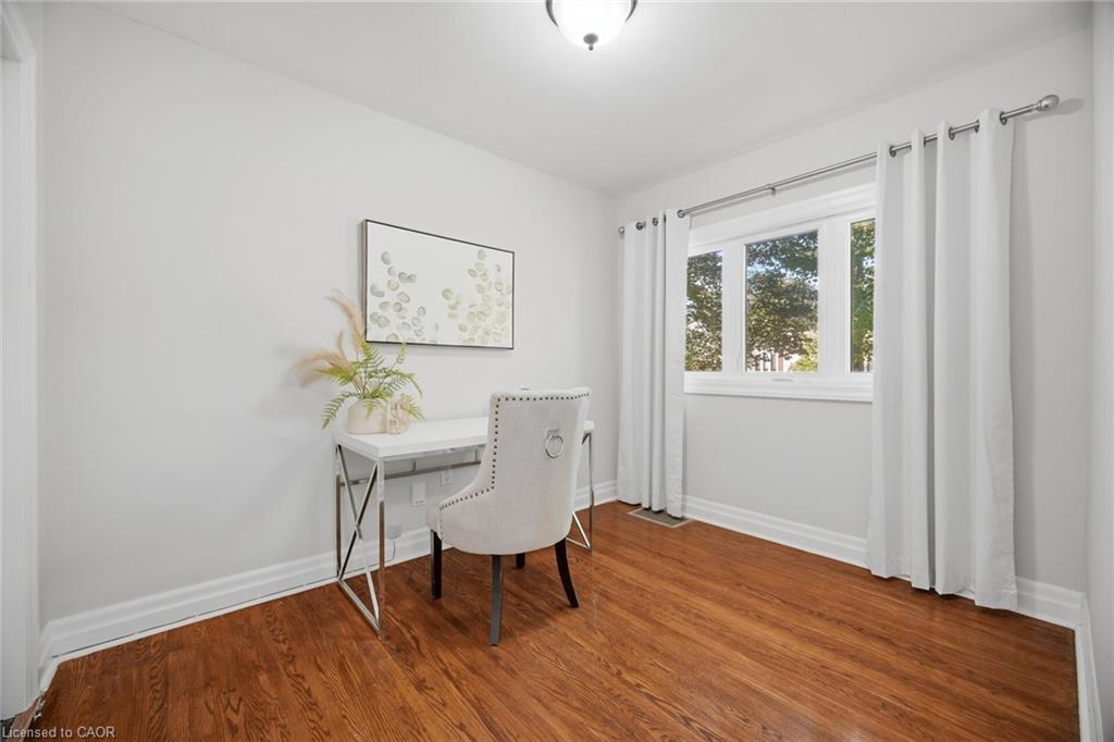 18 Delsey Street Property Photo 25