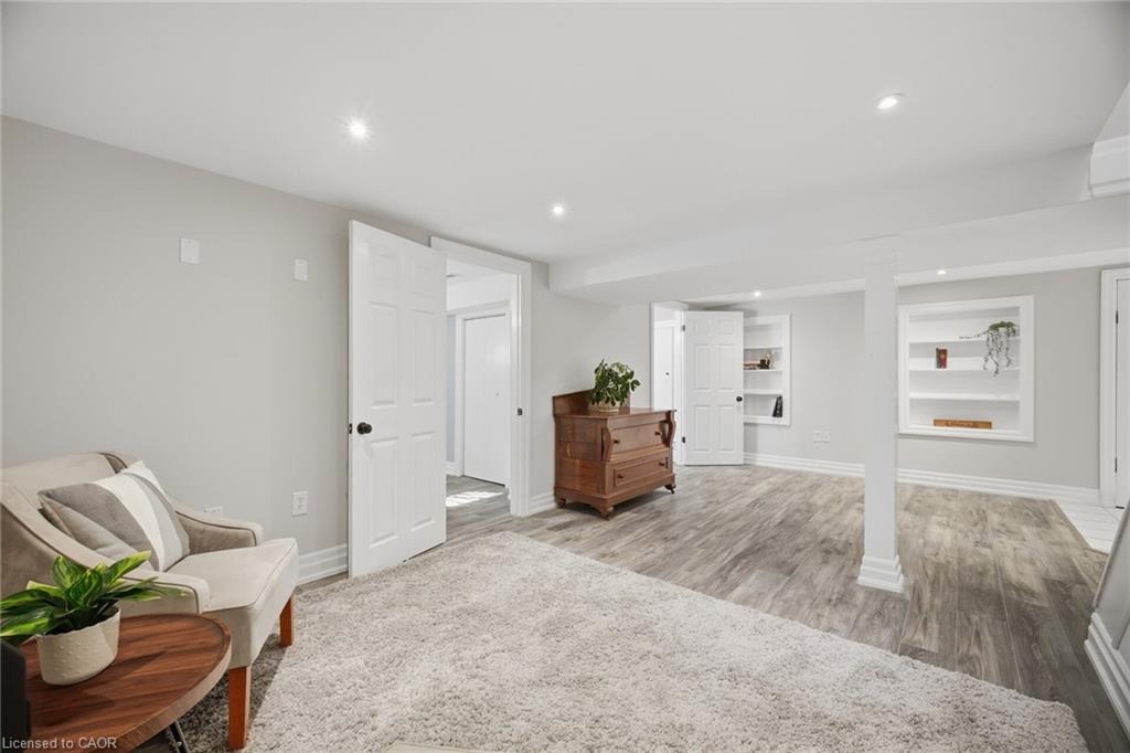 18 Delsey Street Property Photo 31
