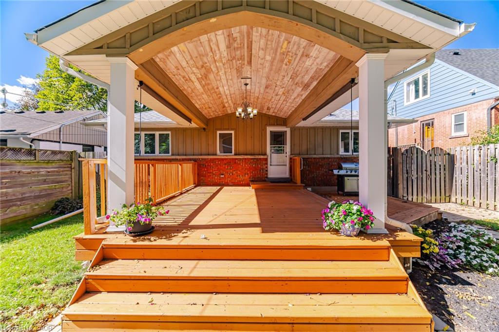 18 Delsey Street Property Photo 39