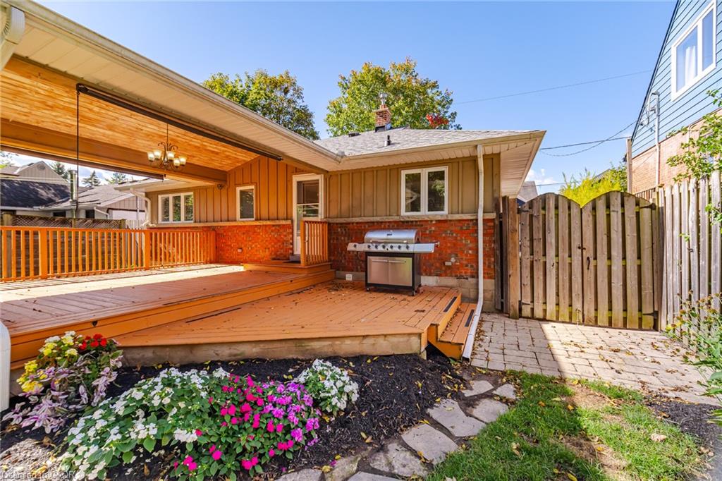 18 Delsey Street Property Photo 40