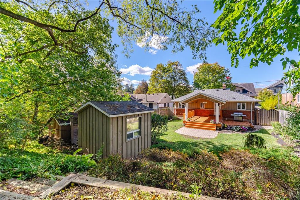18 Delsey Street Property Photo 44