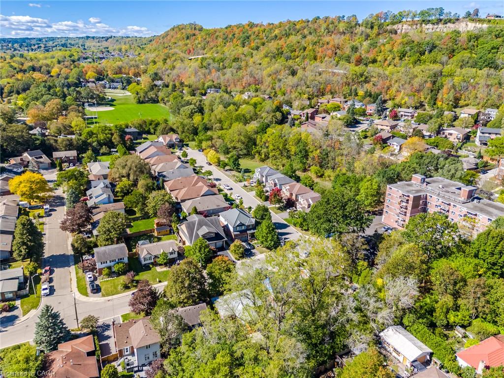 18 Delsey Street Property Photo 49