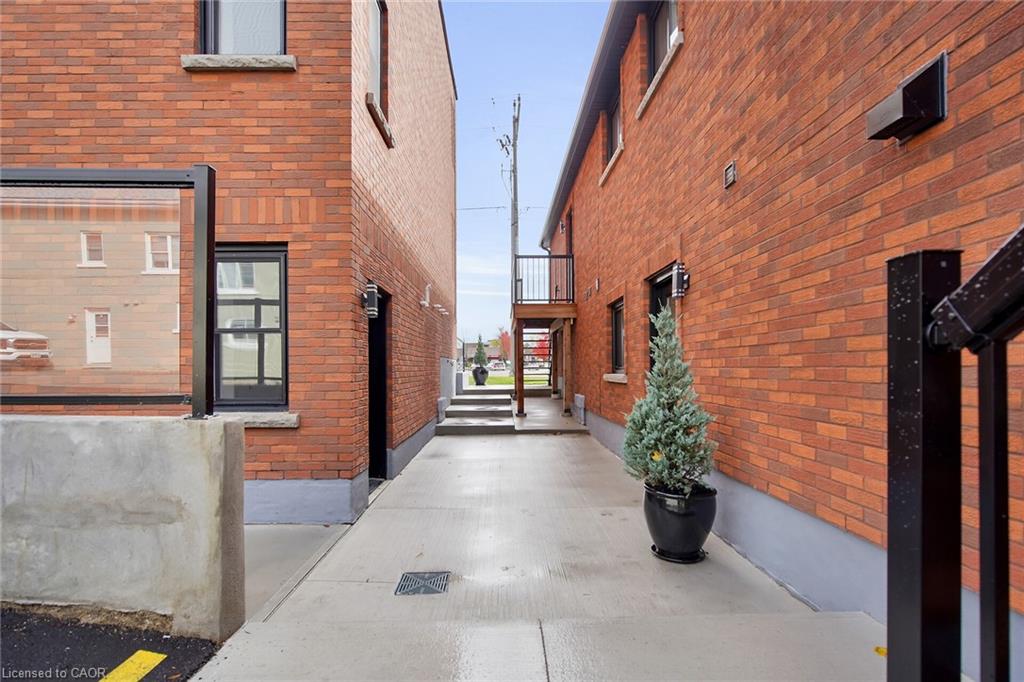 2-74a Church Street Property Photo 35