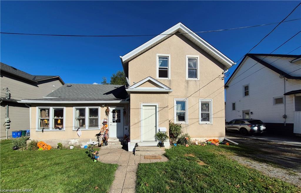 20 Carleton Street N Property Photo 1