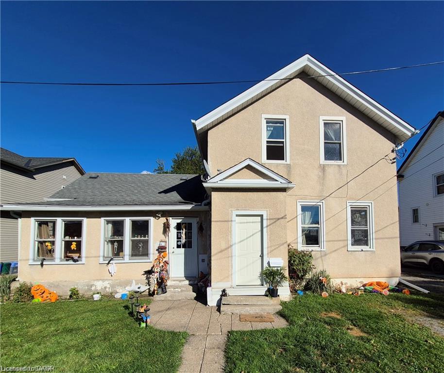 20 Carleton Street N Property Photo 2