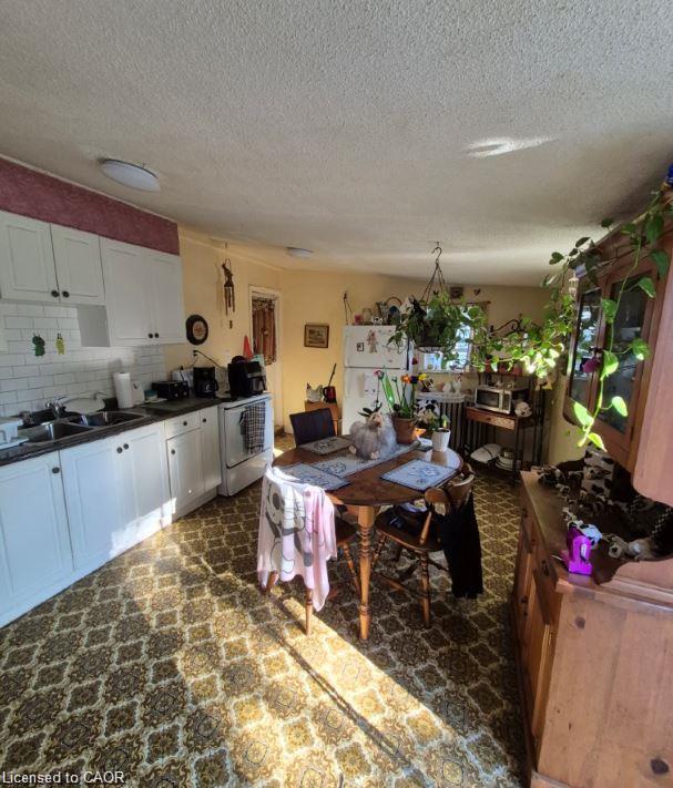 20 Carleton Street N Property Photo 7
