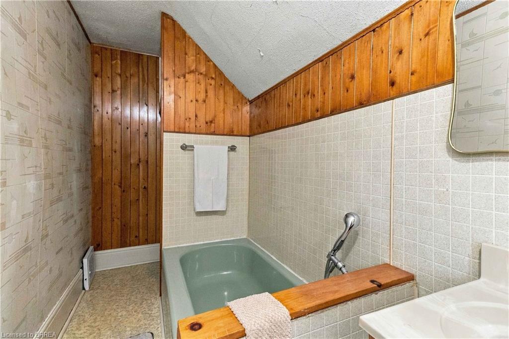 78 Ontario Street Property Photo 33