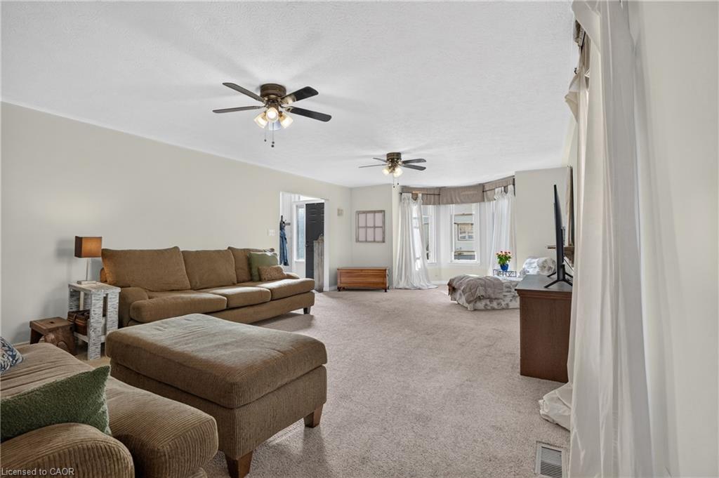 14 Elgin Street W Property Photo 16