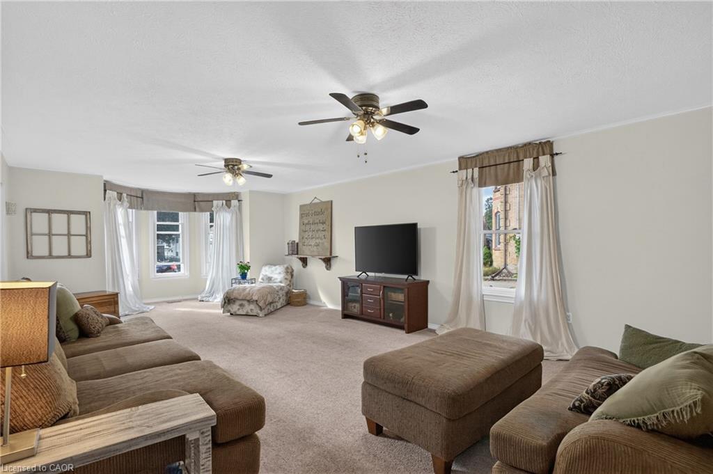 14 Elgin Street W Property Photo 17