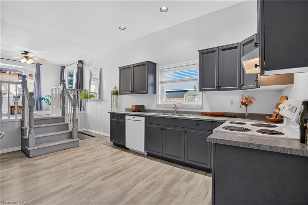 14 Elgin Street W Property Photo 20