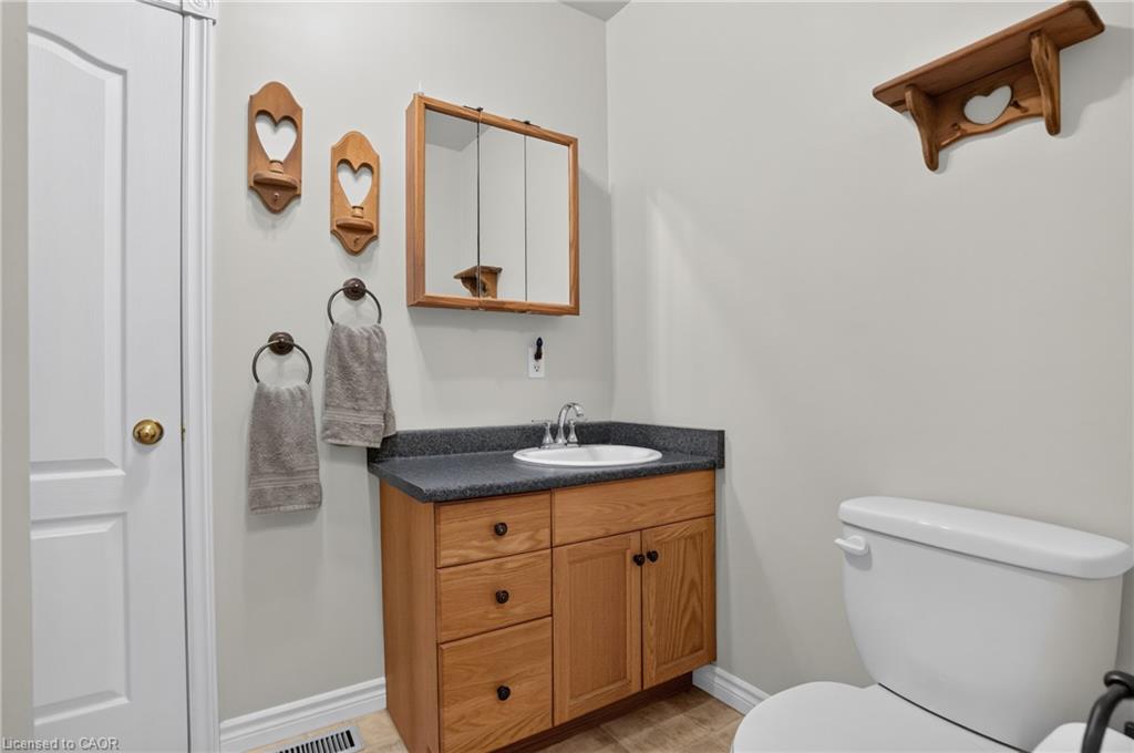 14 Elgin Street W Property Photo 39