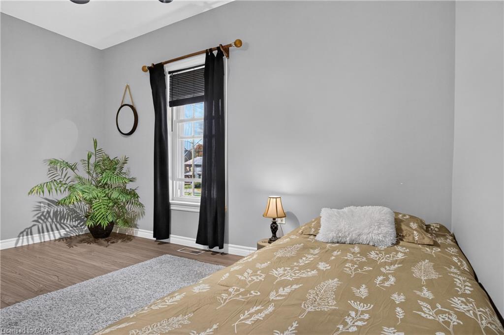 14 Elgin Street W Property Photo 43