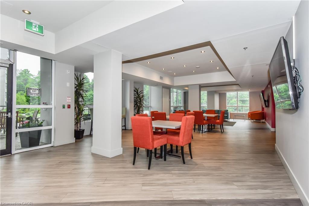 601-150 Water Street N Property Photo 18