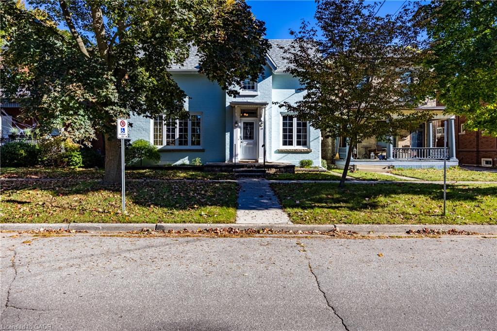 33 Palmerston Avenue Property Photo 4