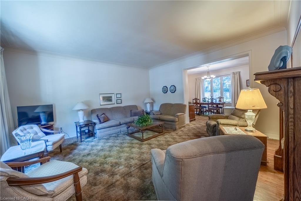 33 Palmerston Avenue Property Photo 10