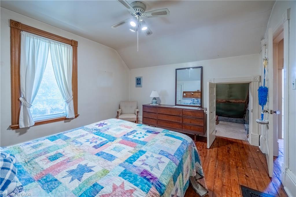 33 Palmerston Avenue Property Photo 22
