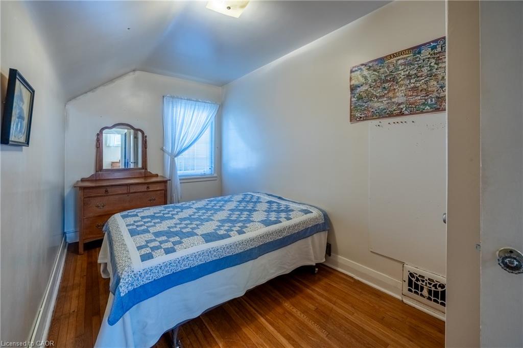 33 Palmerston Avenue Property Photo 26