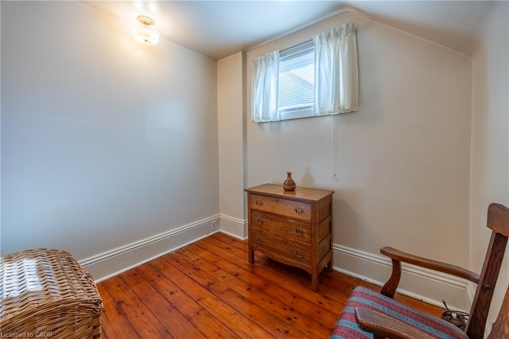 33 Palmerston Avenue Property Photo 28