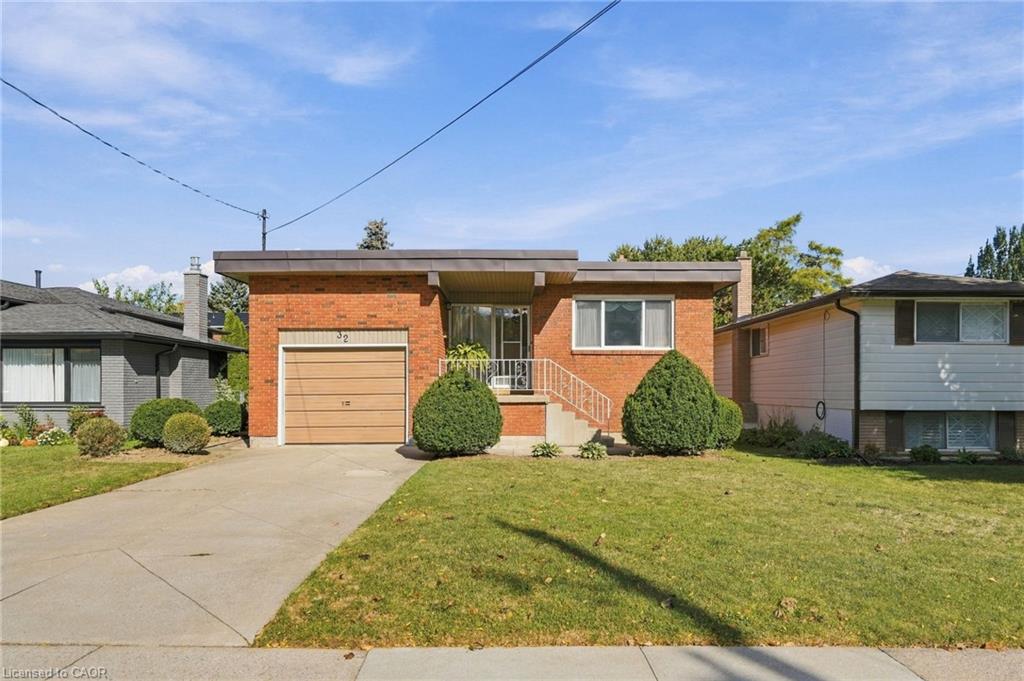 32 San Fernando Drive Property Photo 3