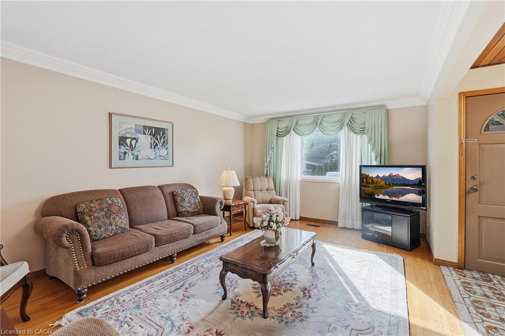 32 San Fernando Drive Property Photo 9