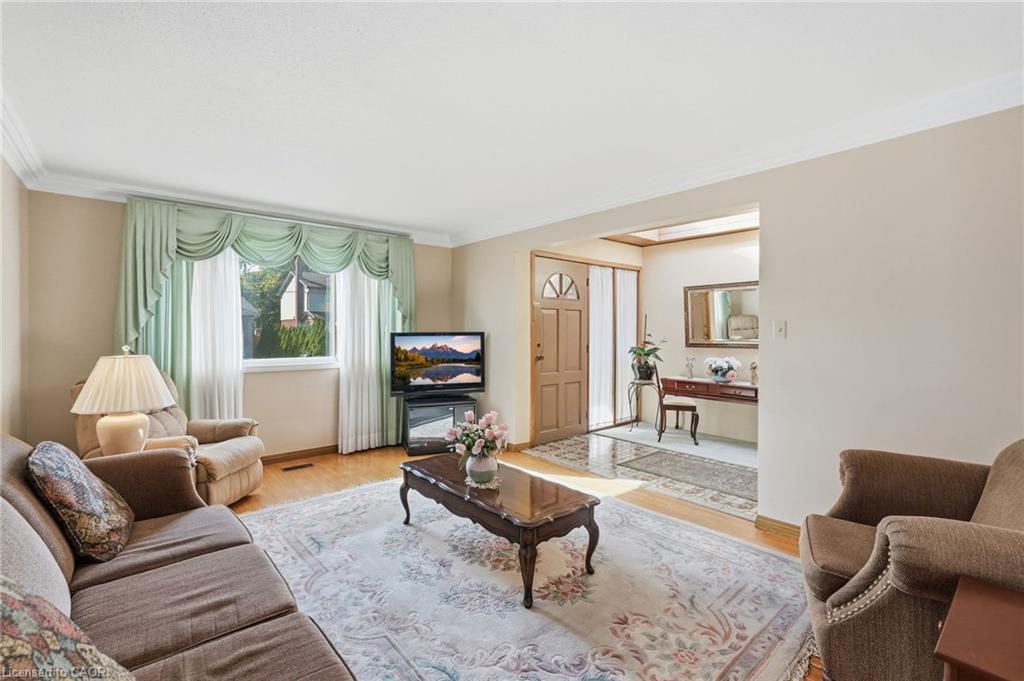 32 San Fernando Drive Property Photo 10
